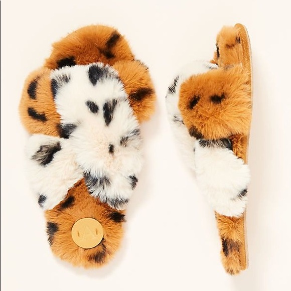 Anthropologie Shoes - NWT Anthropologie Lexie leopard spotted furry slippers